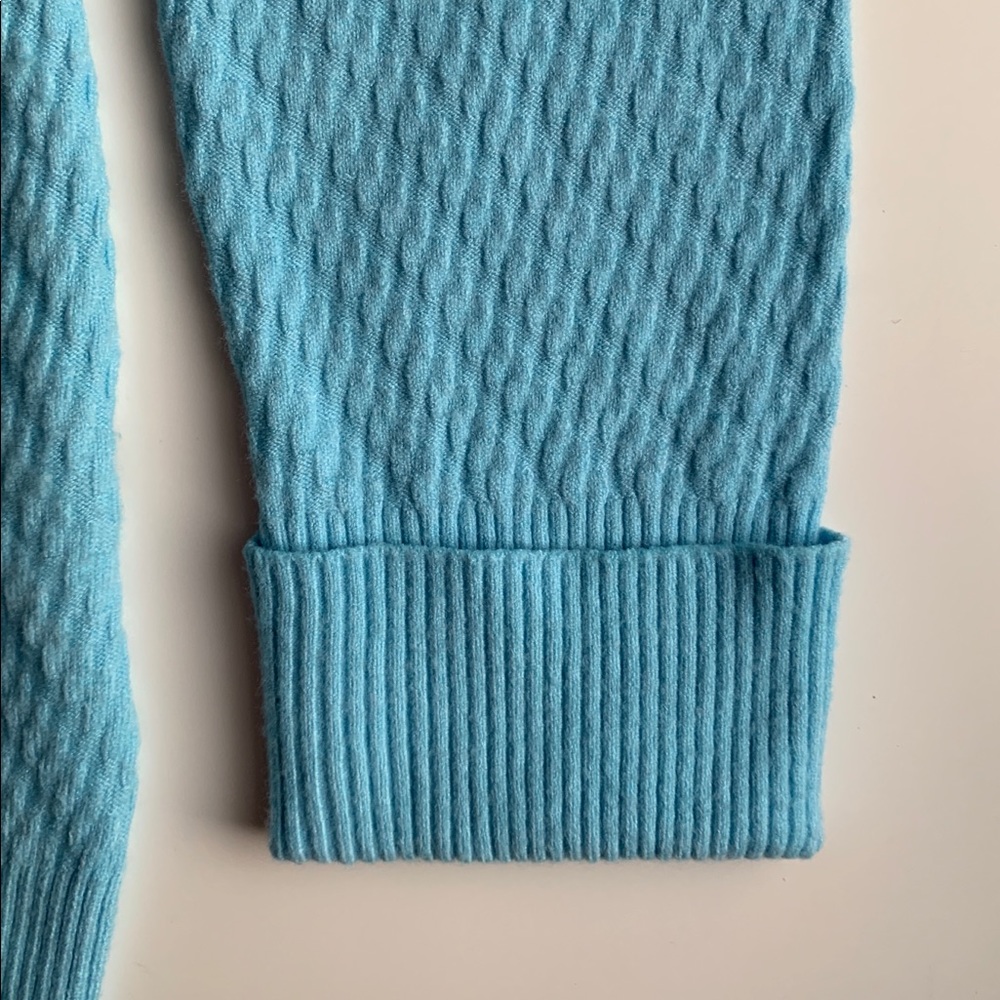 🌸🌸🌸 Light Sweater Top - Picture 3 of 6